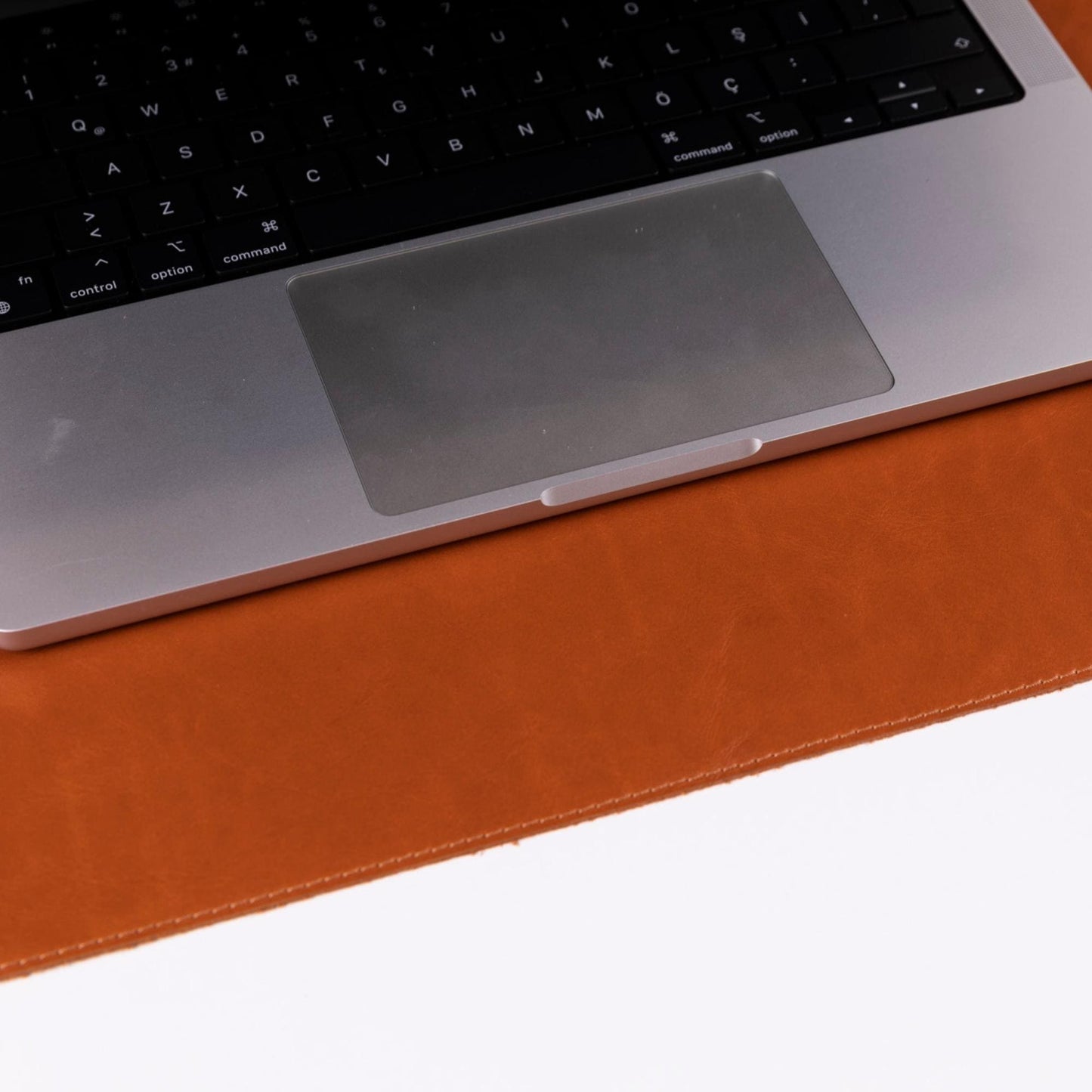 Rawlins Full-Grain Leather Desk Pad — Executive Desktop Mat